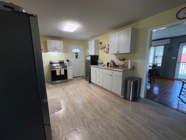 Kitchen - 3017 Fernleaf Dr