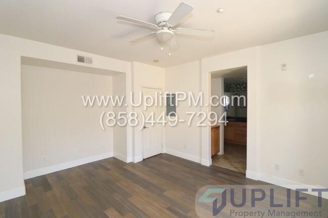 Building Photo - $1000 off 1st months rent  3-Bed Apartment