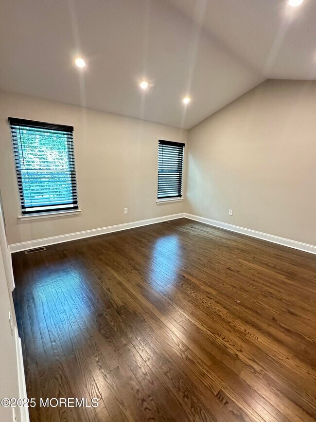 Building Photo - 103 Rumford Way