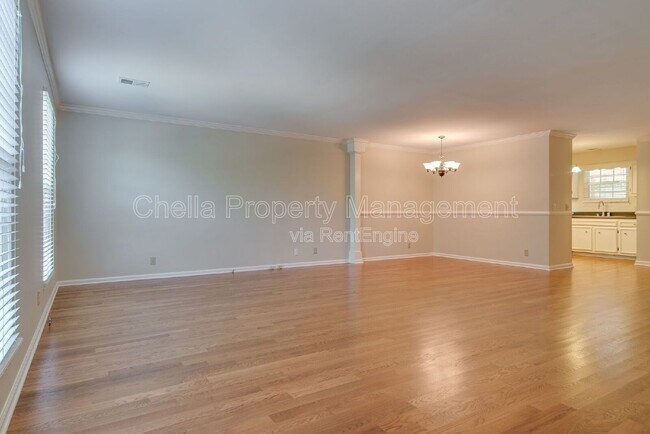 Building Photo - 2615 Habersham Ave