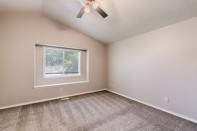 Building Photo - Remodeled Boise home with 4 bedrooms