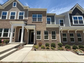 Building Photo - **OFFERING REFUNDABLE APPLICATION FEES** New Construction 3BD, 2.5BA Garner Townhome with a 1-Car...