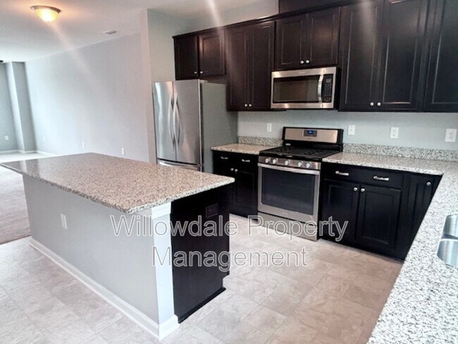 Building Photo - 6002 Kentworth Dr