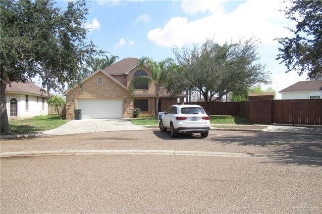 Building Photo - 33 Santa Teresa St