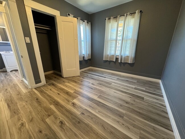Building Photo - 3766 Teak St