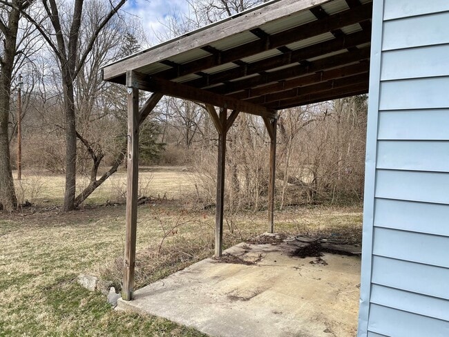 Building Photo - Quiet 1 Bedroom Country Cottage in Rural S...