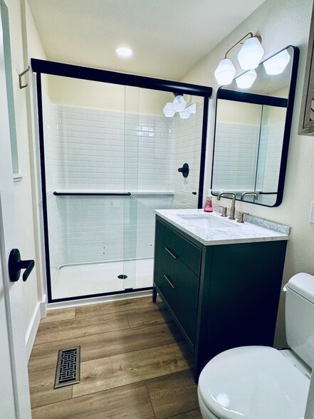 Primary Bathroom - 11965 NW Oatfield Ct