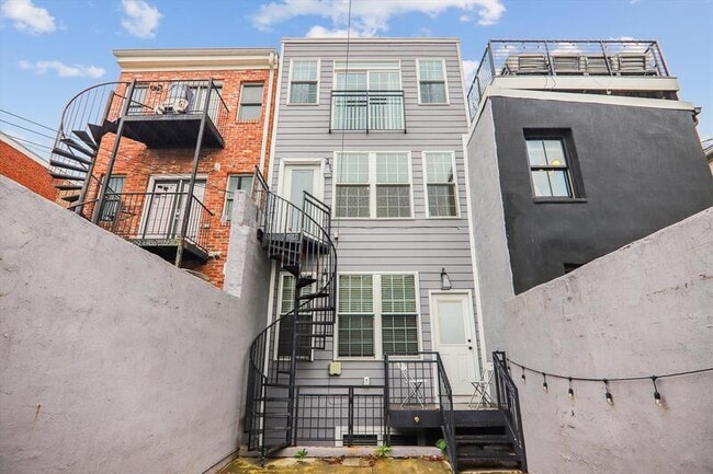 Building Photo - 1541 9th Street Northwest - 2