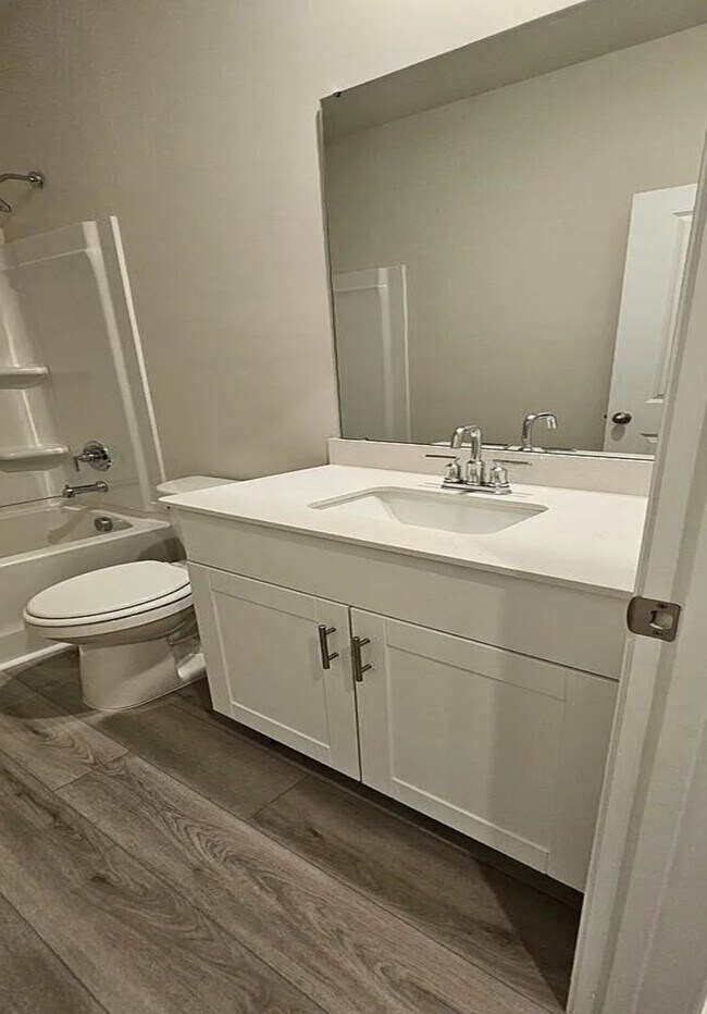Building Photo - A Place to Call Home in Cypress Ridge 3 Bedroom Rental