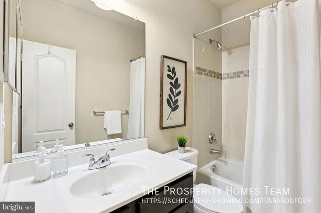 Building Photo - 9384 Rock Ripple Ln