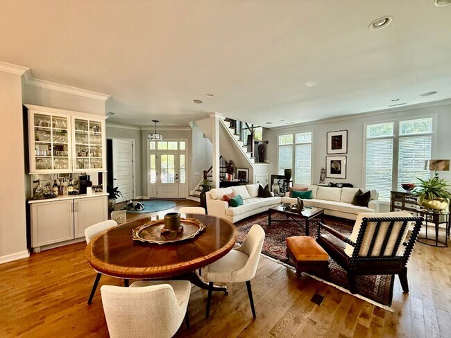 Building Photo - 4 bedroom Ocean Park Single Family