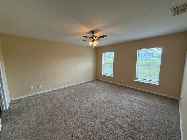 Building Photo - Updated 3BR/2BA Home in Rainbow Park – Pet...