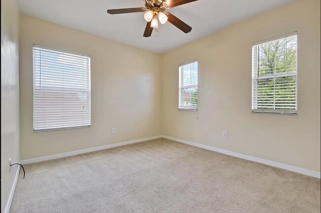 Building Photo - 15048 Perdido Dr