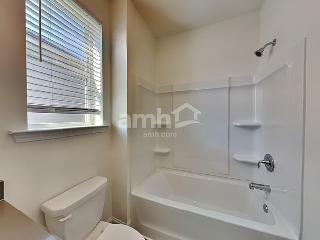 Building Photo - 608 Alcovy Walk Dr