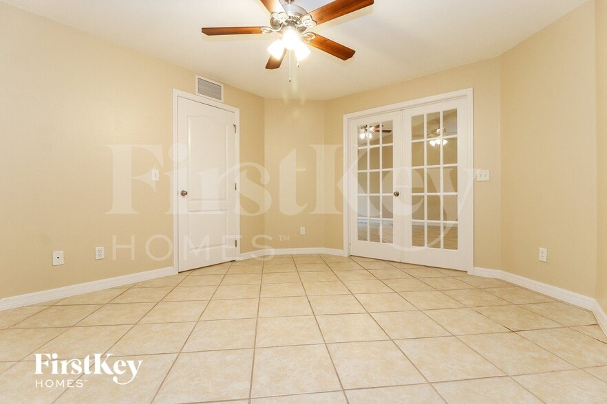 Building Photo - 314 Shore Dr