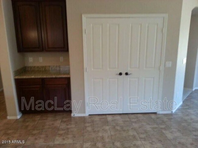 Building Photo - 6071 S Rockwell St