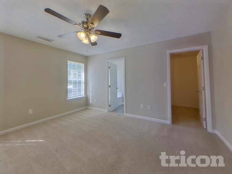 Building Photo - 3710 Michaels Creek Way