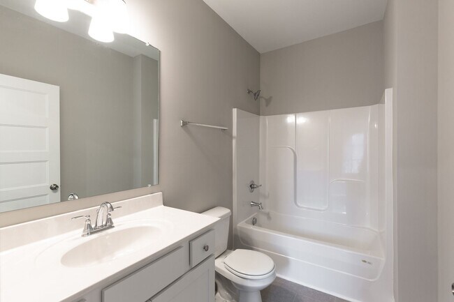 Building Photo - **BE THE LUCKY ONE TO LIVE IN THIS 2022-BUILT UPSCALE COTTAGE HOME IN THE PRESERVE AT BELLE POINTE**