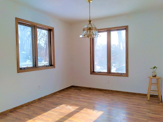 Building Photo - 6830 Yuma Dr