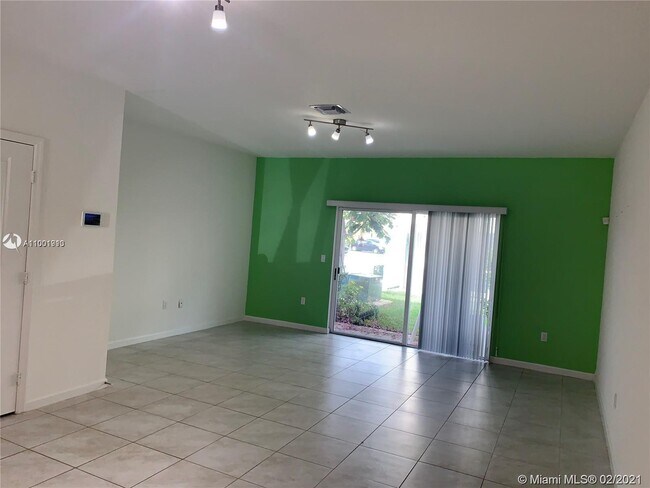 Building Photo - 2821 NW 180th St