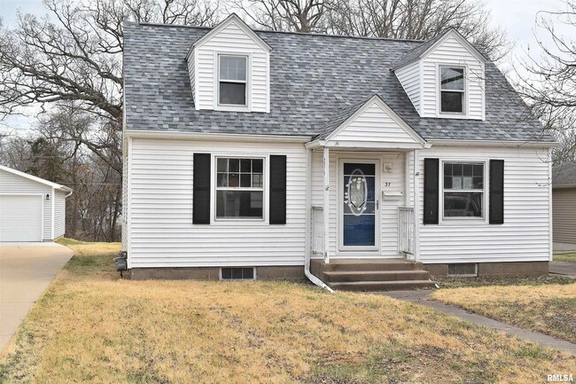 Primary Photo - Check this Lovely 3-Bedroom Home!