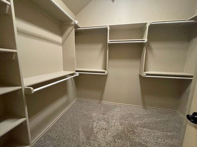 Building Photo - Deer Creek Schools