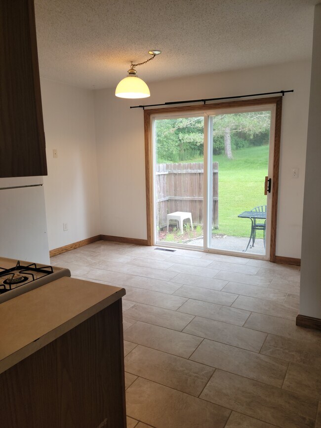 Building Photo - 5362 Cider Mill Rd