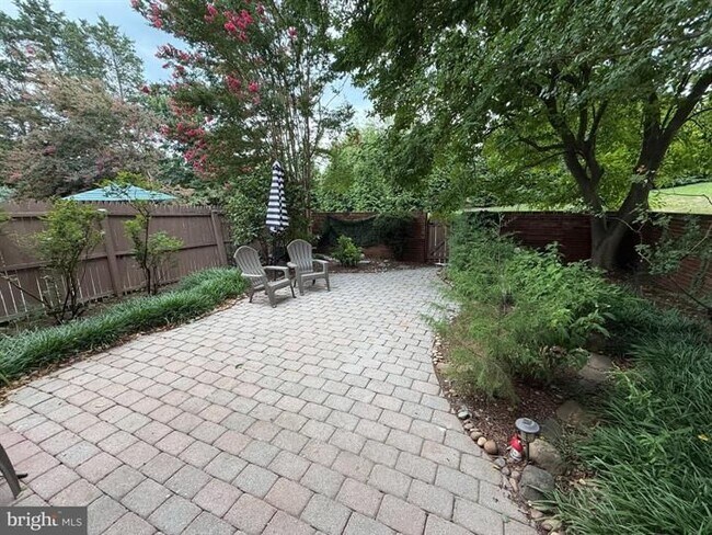 Building Photo - 4360 Greenberry Ln