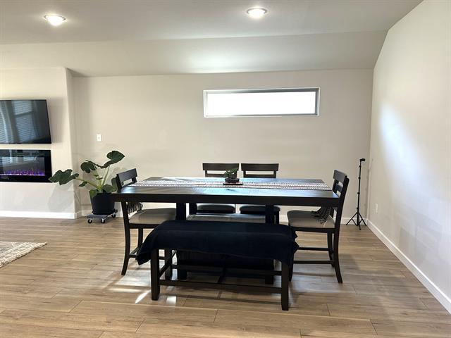 Building Photo - 4913 Pebblewood Dr