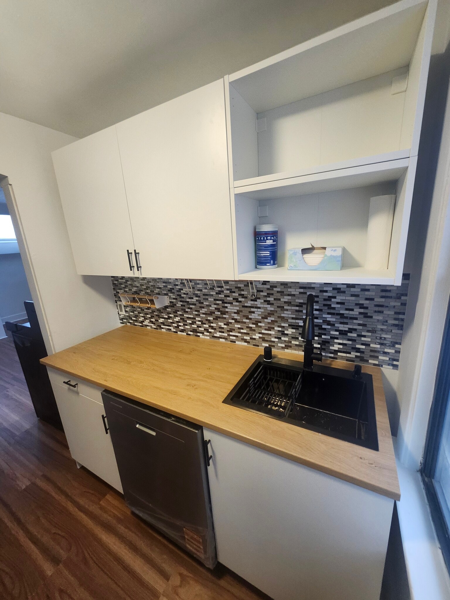 Building Photo - 796 Larpenteur Ave W