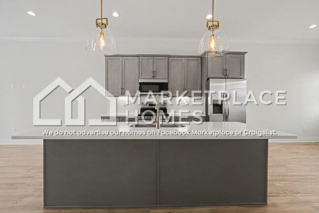 Building Photo - 972 Dozier Pl