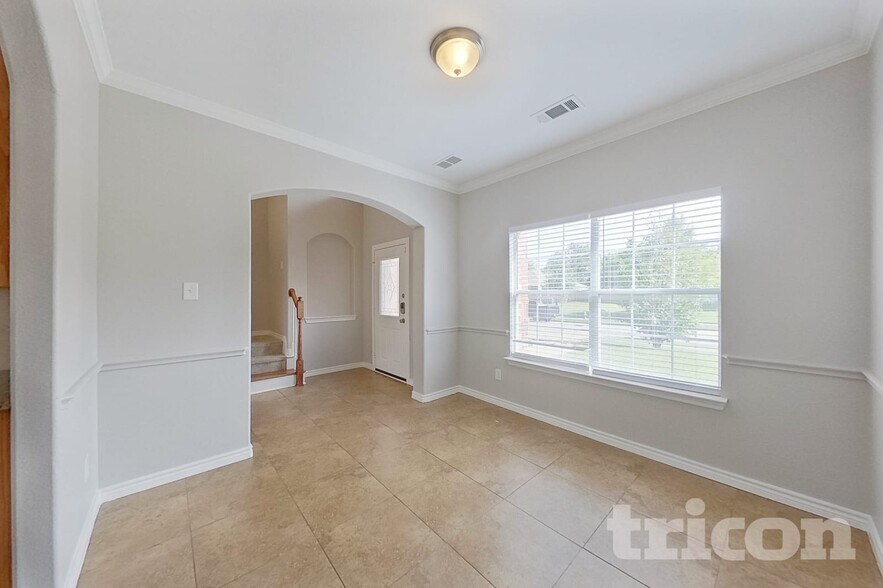 Building Photo - 1716 Anchorage Dr