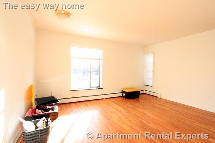 Building Photo - 524 Putnam Ave