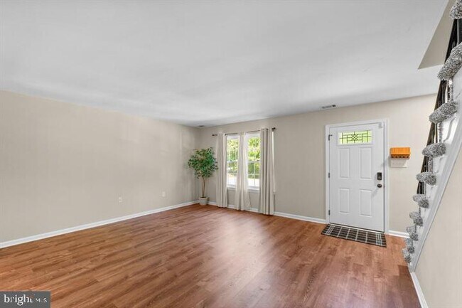 Building Photo - 3715 Mainsail Cove