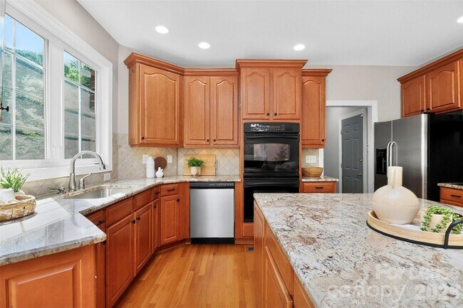 Building Photo - 2307 Keara Way