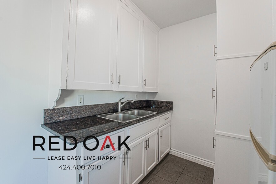 Building Photo - 1518 S Wilton Pl