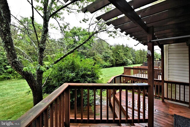 Building Photo - 3435 Westview Dr