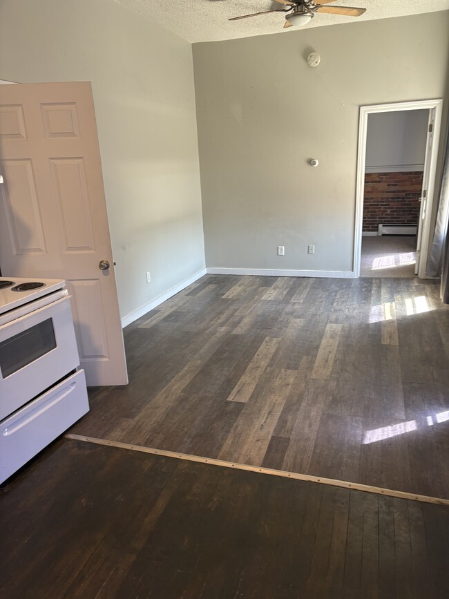Building Photo - EHDG Development Properties, Inc.