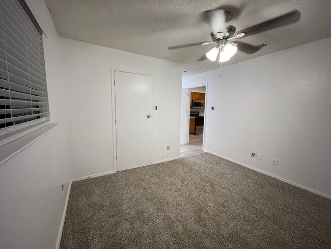 Building Photo - 2422-2424 Sherry Street