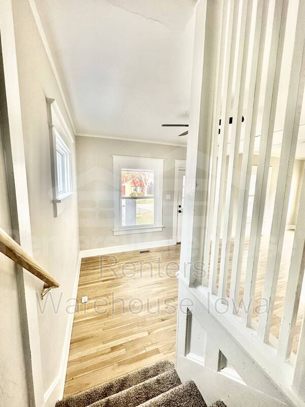 Building Photo - 3114 School St