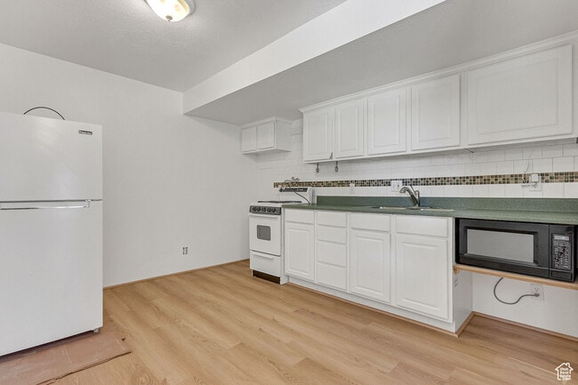 Building Photo - 575 Upper Evergreen Dr