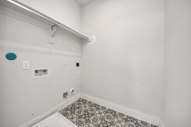 Building Photo - 3004A Ventas Dr