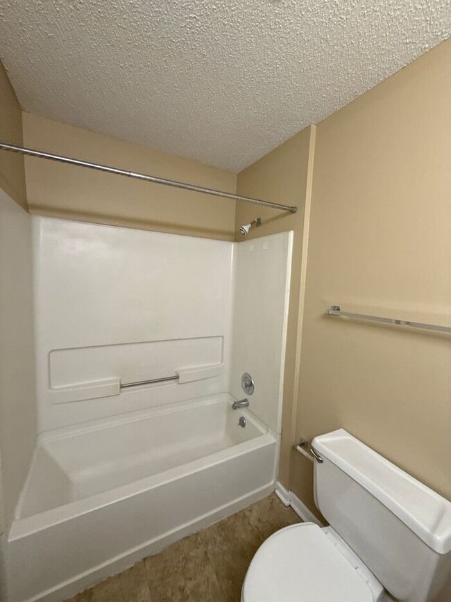 Building Photo - T.R. Lawing Realty Property