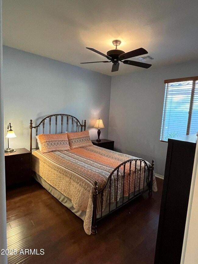 Building Photo - 26197 W Vista N Dr