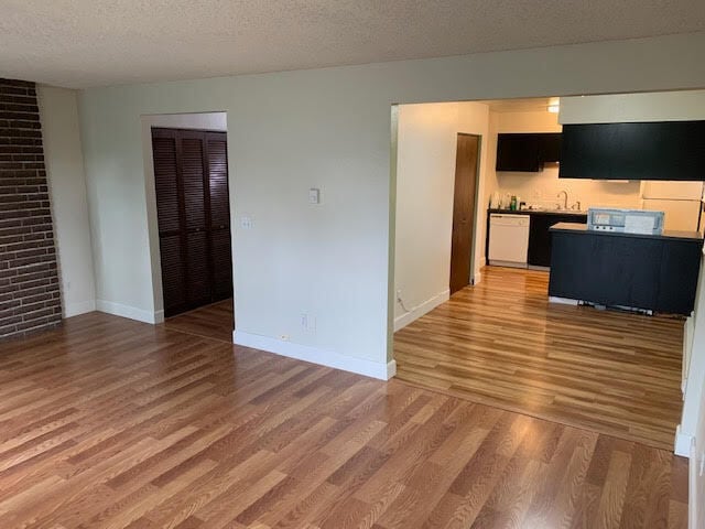 Living/dining room - 8746 NE Glisan St