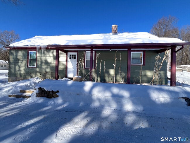 Building Photo - 51 Roaring Brook Rd