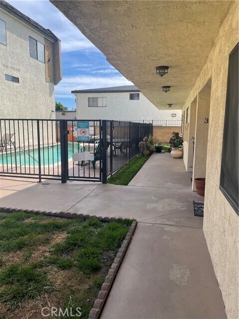 Building Photo - 1988 Junipero Ave