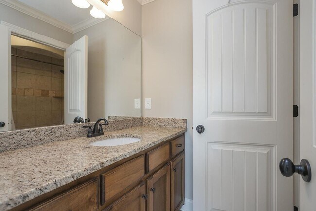 Building Photo - 7002 Brindle Ridge Way