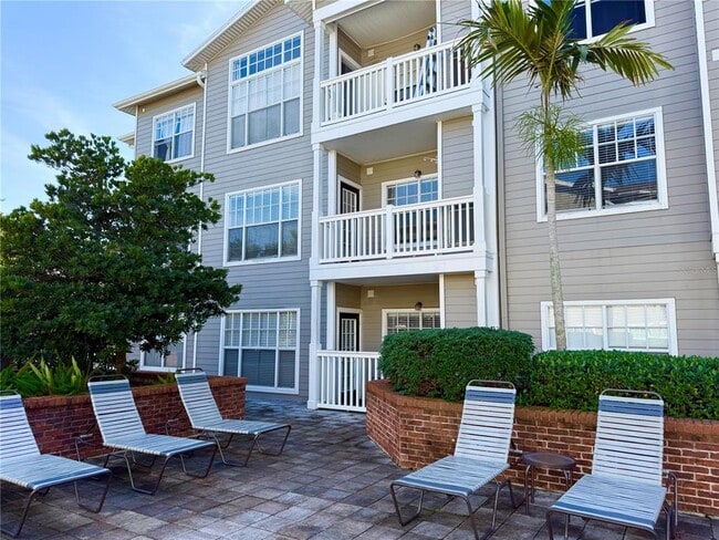 Building Photo - 800 S Dakota Ave