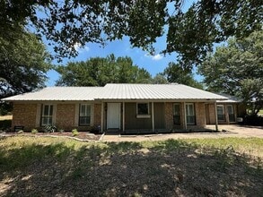 Building Photo - 2030 Milrany Ln